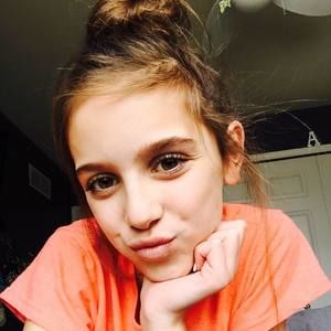 Meet your Posher, Alaina